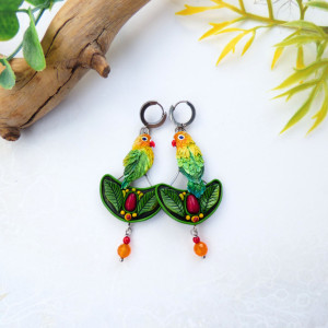 Kolczyki egzotyczne papugi z koralem