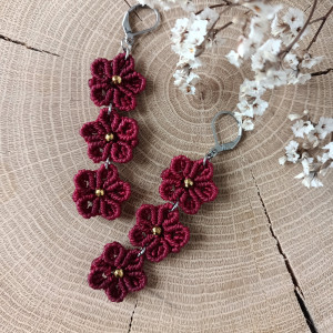 Kolczyki kwiaty czerwone makrama