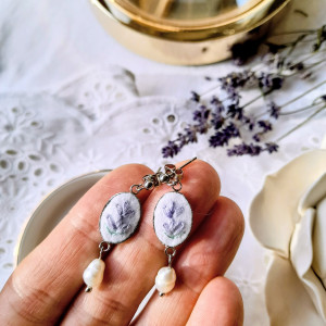 Kolczyki Lawenda jasna mini z perłami