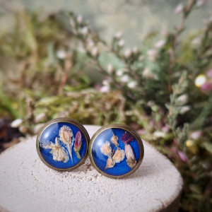 Kolczyki  miedziane  z kwiatkami w żywicy