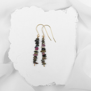 Kolczyki pozłacane z turmalinami.