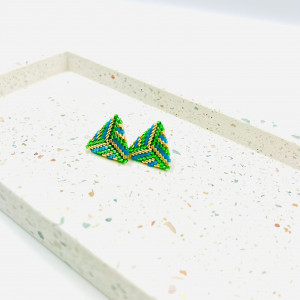 KOLCZYKI RĘCZNIE ROBIONE W KSZTAŁCIE TRÓJKĄTY