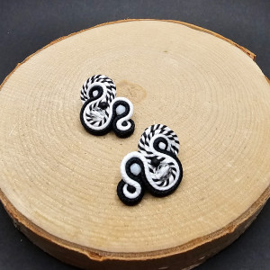 Kolczyki sutasz sztyfty 3