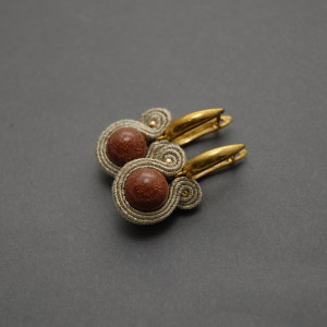 kolczyki sutasz z piaskiem pustyni