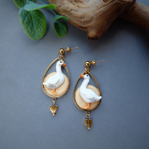 Kolczyki z białymi gąskami