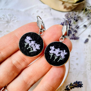 Kolczyki z haftem lawendy czarne