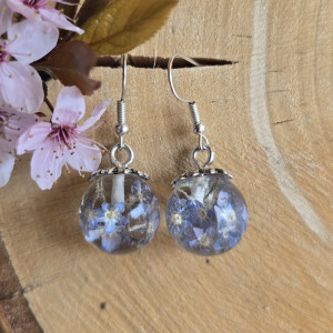 Kolczyki z kwiatami niezapominajkami okrągłe