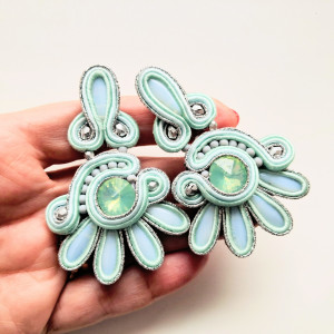 Kolczykilub sztyfty  sutaszowe Mint&Alabaster