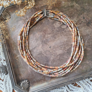 Kolia Agat koronkowy 8 sznurów