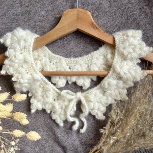 Kołnierzyk na szydełku ecru
