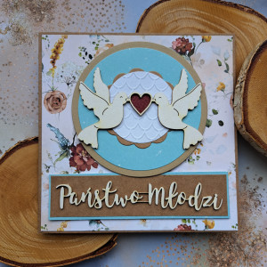 Kolorowa kartka ślubna z gołąbkami (1)