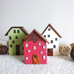 Kolorowa Uliczka – ręcznie robiony zestaw drewnianych domków.