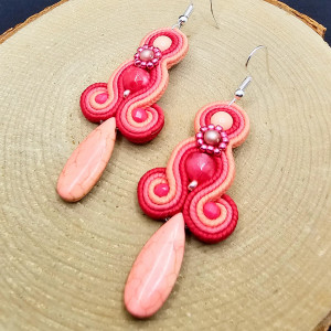 Kolorowe kolczyki sutasz z howlitem 3