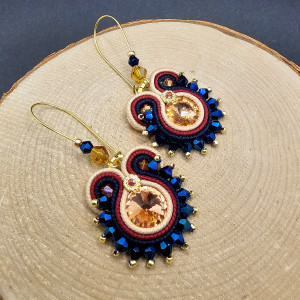 Kolorowe kolczyki sutasz z kryształkami