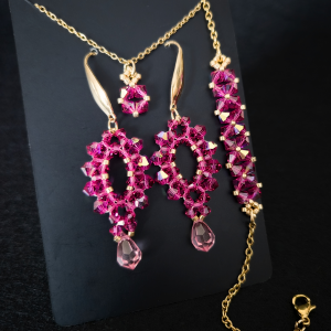 Komplet Biżuterii „Fuchsia & Rose” - Naszyjnik, Bransoletka i Kolczyki