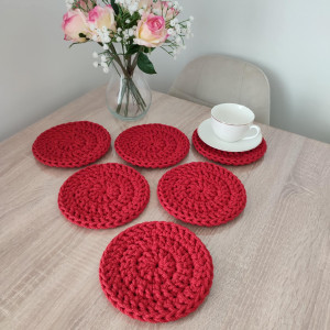 Komplet podkładek szydełkowych pod kubki 6szt 17cm