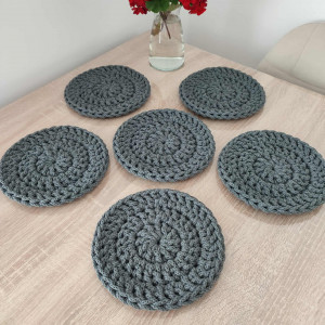 Komplet podkładek szydełkowych pod kubki 6szt - 17cm