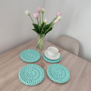 Komplet podkładek szydełkowych ze sznurka 17cm