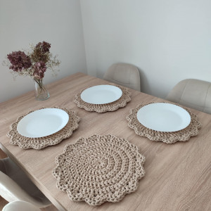 Komplet podkładek szydełkowych ze sznurka 4szt. - 35cm