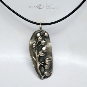 Konwalie w pączkach w srebrze - wisior