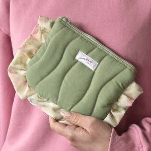 Kosmetyczka kwiatowa pastelowa fala