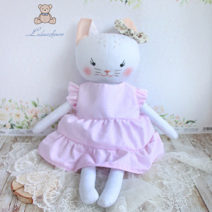Kotek Tilda biały w różowej sukieneczce GOTOWY