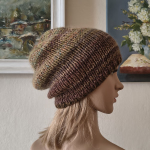 Krem oliwkowy - miła, lekka, twarzowa czapka