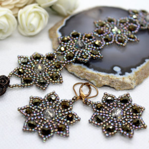 kronkowy komplet biżuterii z koralików