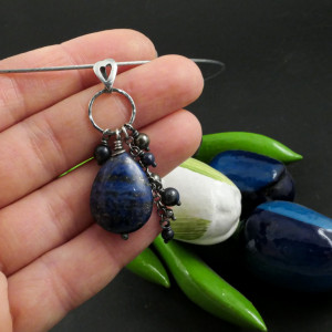 Kropla lapisu lazuli z sercem – wisiorek