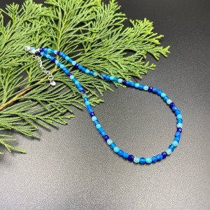 Krótki koralikowy naszyjnik niebieski #1074
