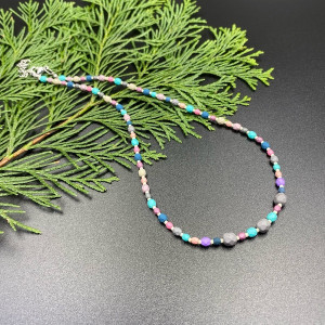 Krótki koralikowy naszyjnik pastelowy #1079