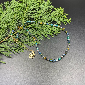 Krótki naszyjnik z kryształowych koralików kolorowy #1082