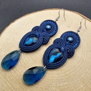 Kryształowe kolczyki sutasz w kolorze morskim