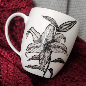 Kubek porcelanowy ręcznie malowany lilia