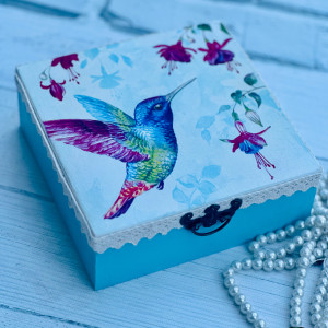 Kuferek z kolibrem, na biżuterię, prezent, pamiątka