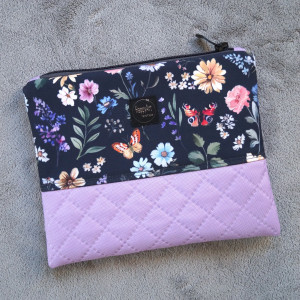 kwiatowa kosmetyczka