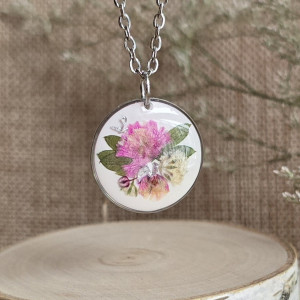 Kwiatowa łąka srebrna zawieszka gipsówka róż zawieszka