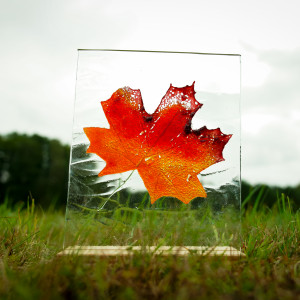 Lampka led - jesienny liść rubin