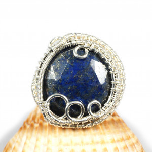 Lapis lazuli,Srebrny pierścionek z lapisem