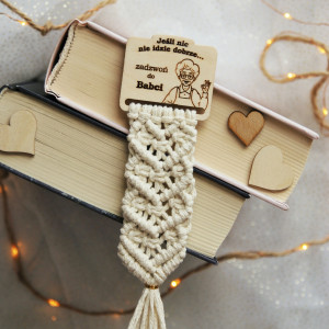 Makrama zakładka do książki - prezent na Dzień Babci
