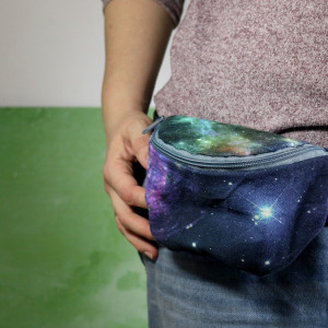 Mała nerka na rower kosmos planety gwiazdy