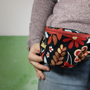 Mała nerka na rower kwiaty kolorowe