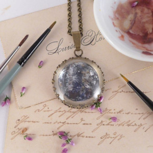 Merkury, Ręcznie malowany naszyjnik, miniatura