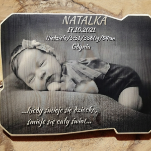 Metryczka na drewnie