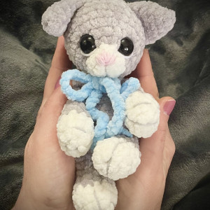 MiauKicio - Słodkie kociątko przytulanka na szydełku