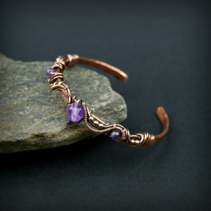 Miedziana bransoleta mankietowa z ametystem II