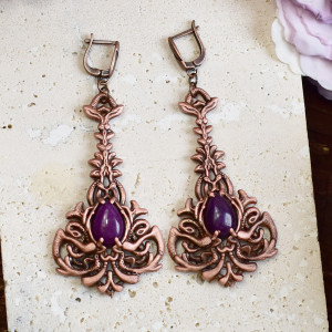 Miedziane kolczyki w stylu wiktoriańskim z fioletowym jadeitem #S4