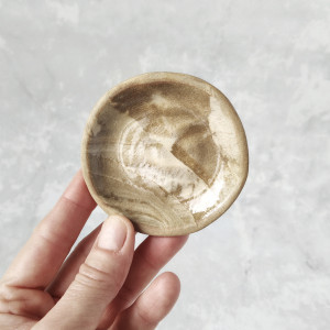 Mini miseczka na drobiazgi brązowo-kremowa 1