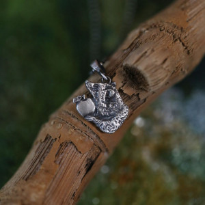 Mini wisiorek szop pracz ze srebra 925