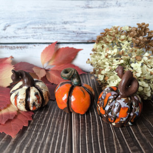 Miniatury, zestaw 3 dyń ceramicznych